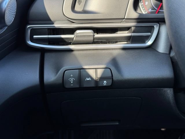 Used 2023 Hyundai Elantra SEL w/ Preferred Accessory Package FWD image 31