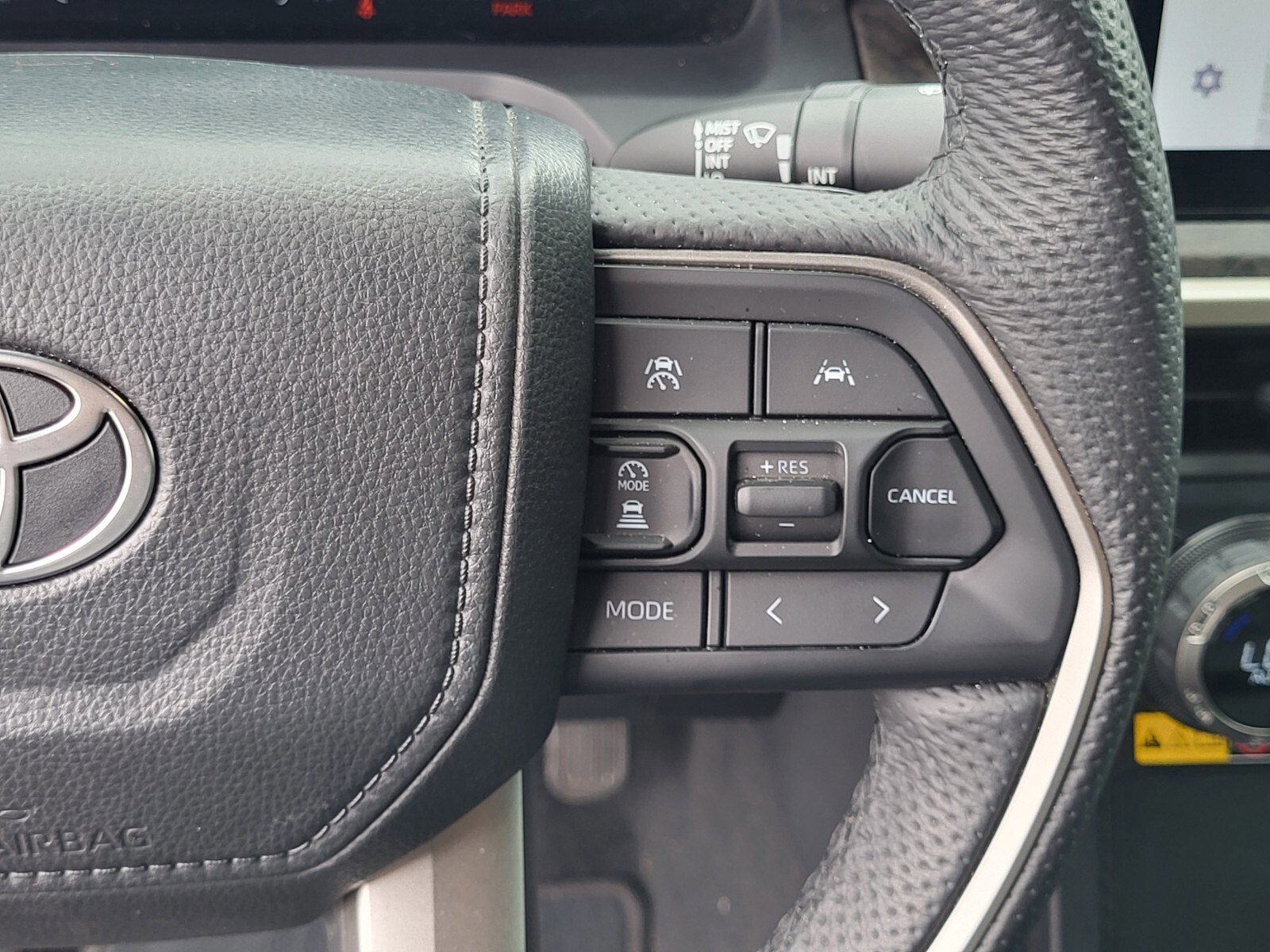 Used 2024 Toyota Tacoma Limited w/ Limited Package (LT) image 29