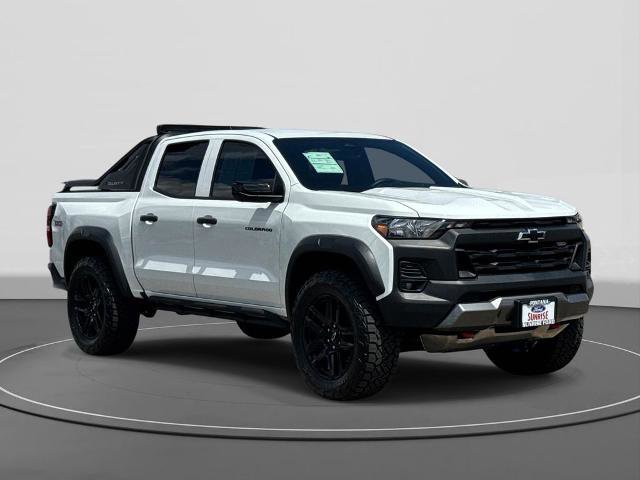 Used 2025 Chevrolet Colorado Trail Boss w/ Midnight Edition image 5