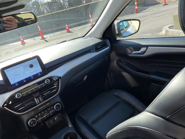 Certified 2021 Ford Escape SEL image 26