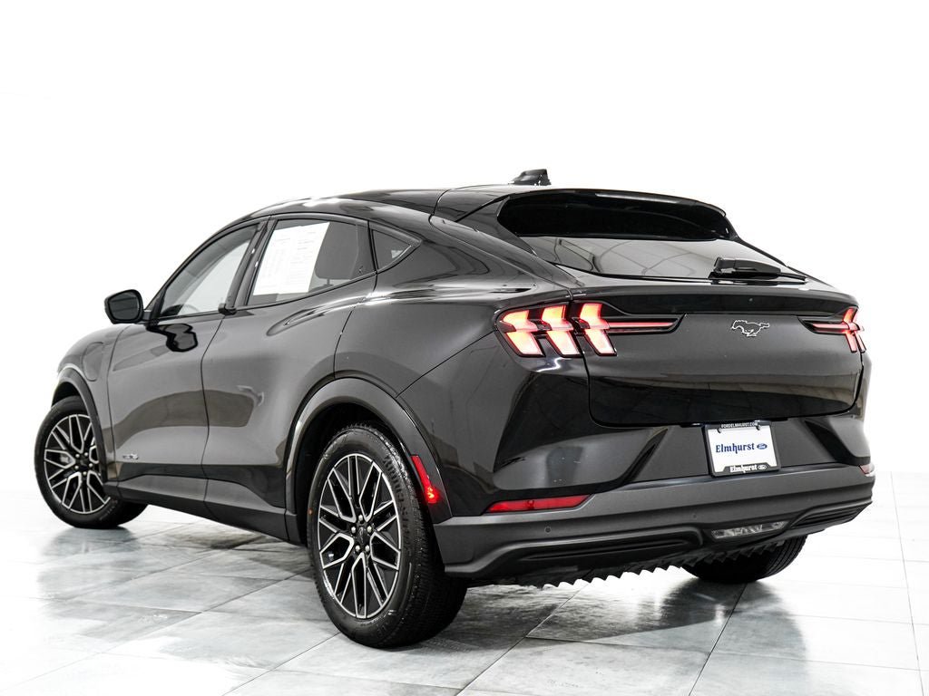 Certified 2025 Ford Mustang Mach-E Premium AWD/4WD image 5