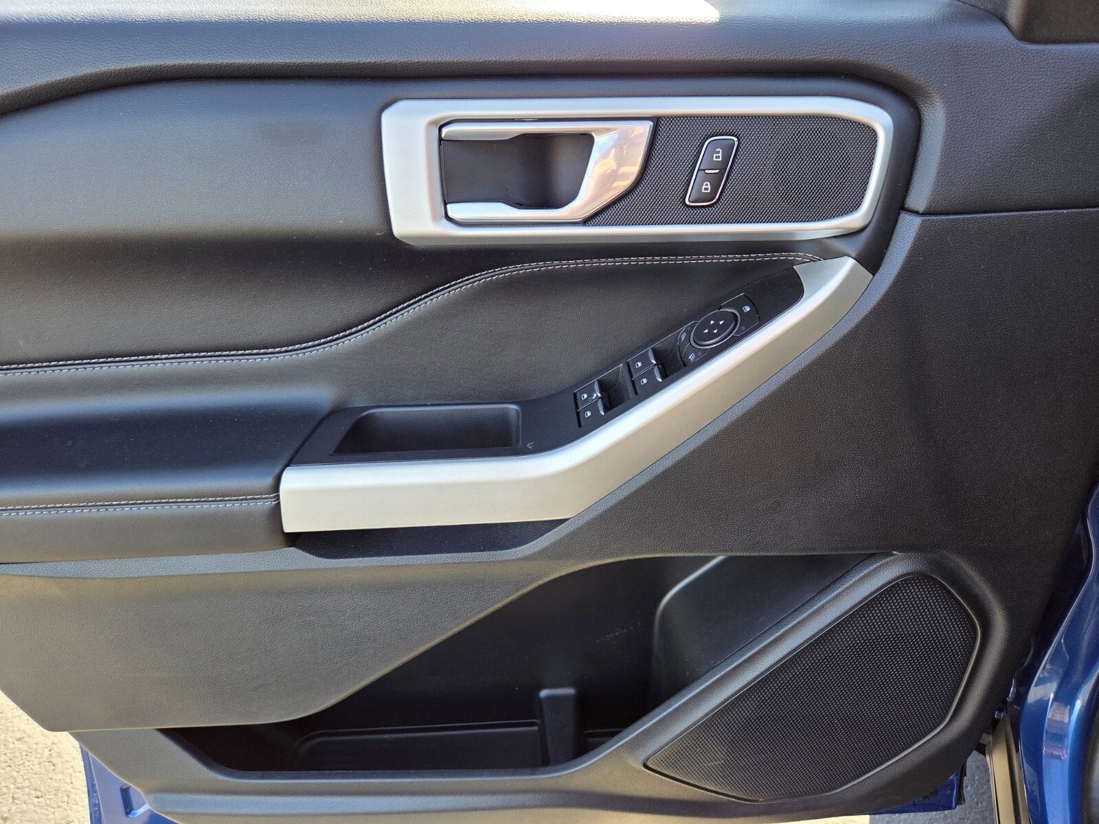 Certified 2023 Ford Explorer XLT image 18