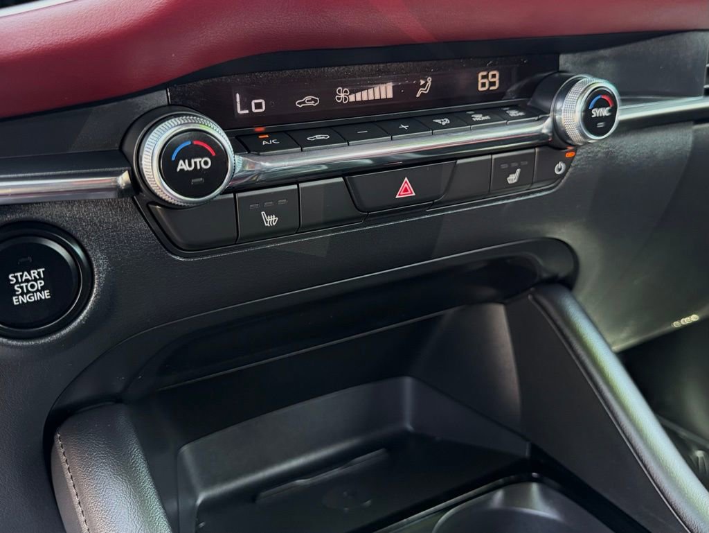 Used 2025 MAZDA MAZDA3 2.5 S Hatchback w/ Premium Pkg image 26