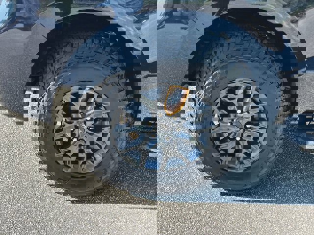 Certified 2025 Ford Expedition Tremor image 11