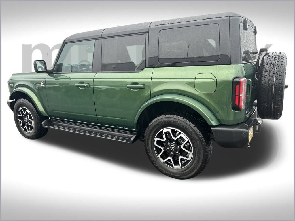 Certified 2025 Ford Bronco Outer Banks image 11