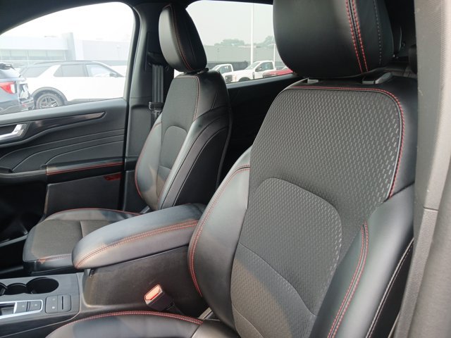 Certified 2026 Ford Escape ST-Line AWD/4WD image 19