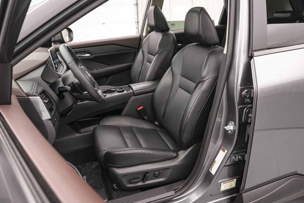 Used 2023 Nissan Rogue SV w/ SV Premium B Package AWD/4WD image 11