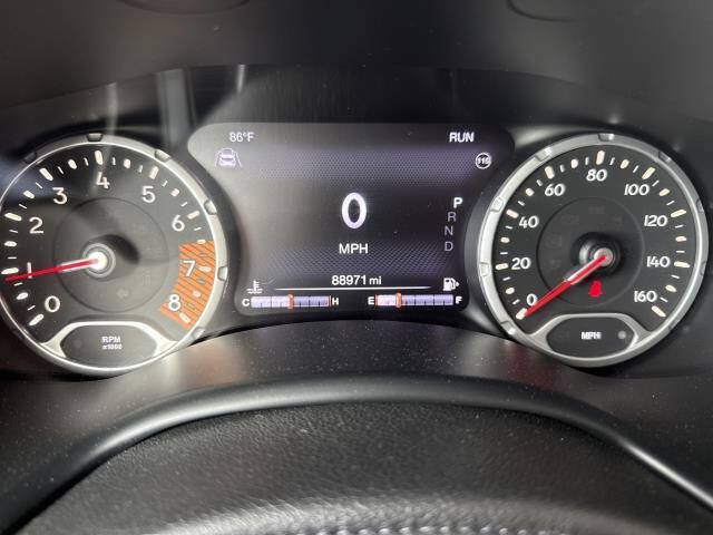 Used 2021 Jeep Renegade Latitude w/ Convenience Group AWD/4WD image 12