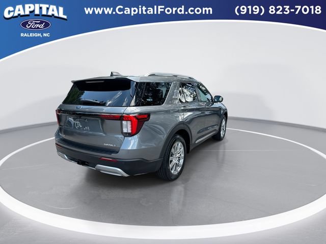 Certified 2025 Ford Explorer Platinum RWD image 8