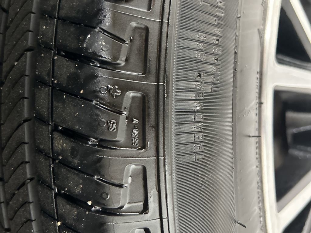 Certified 2022 Ford Escape Titanium image 47