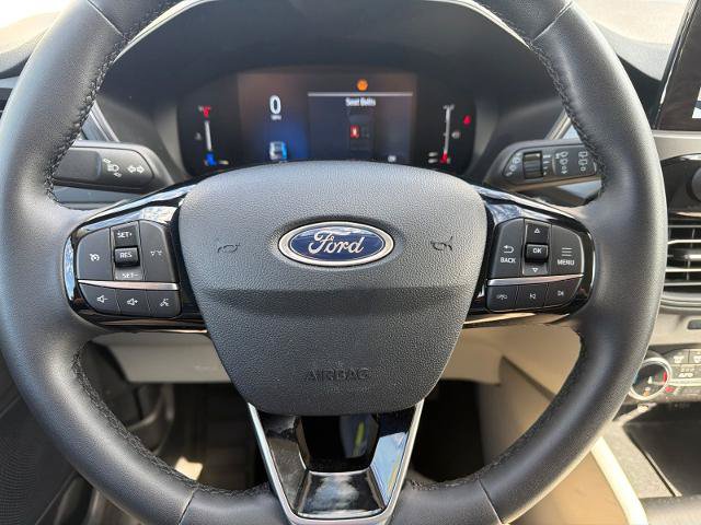 Certified 2023 Ford Escape Active AWD/4WD image 19