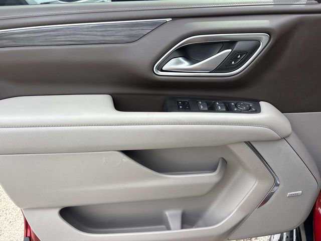 Used 2022 GMC Yukon SLT w/ SLT Luxury Package AWD/4WD image 25