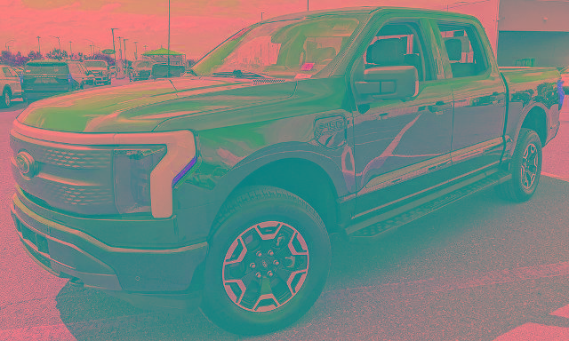 Certified 2023 Ford F150 Lightning XLT AWD/4WD image 6