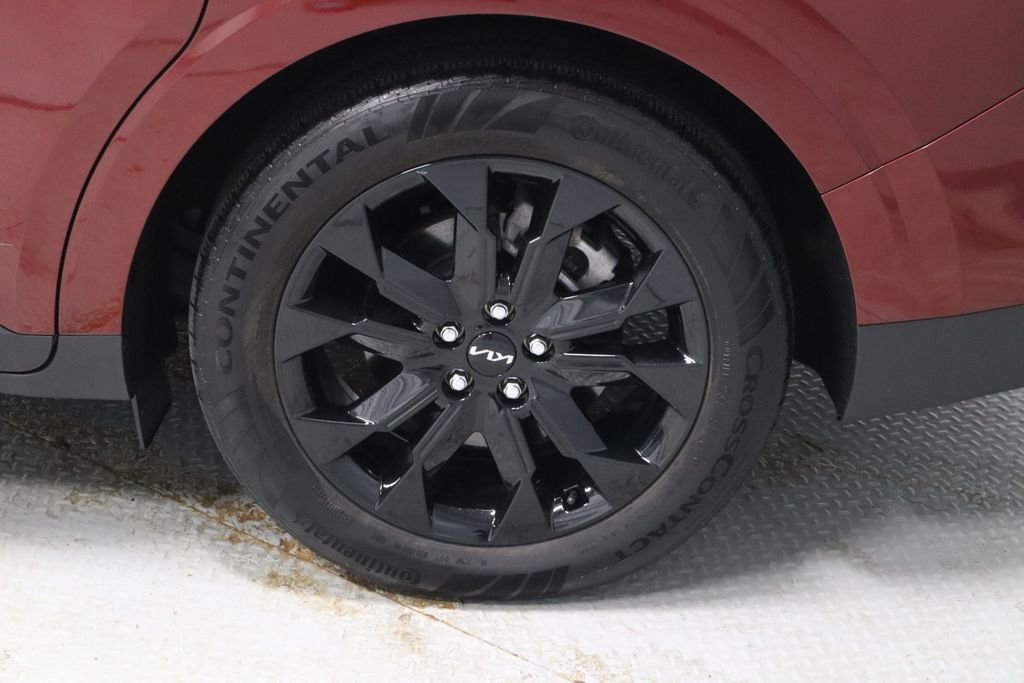 Used 2024 Kia Carnival SX Prestige image 16