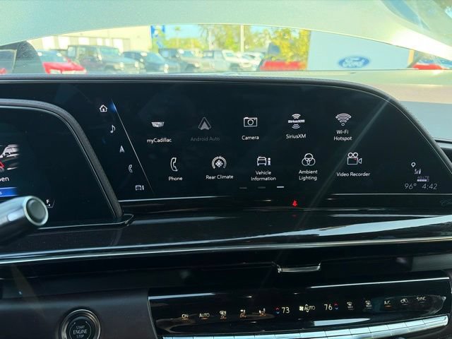 Used 2024 Cadillac Escalade Sport Platinum w/ LPO, ONYX Package AWD/4WD image 4