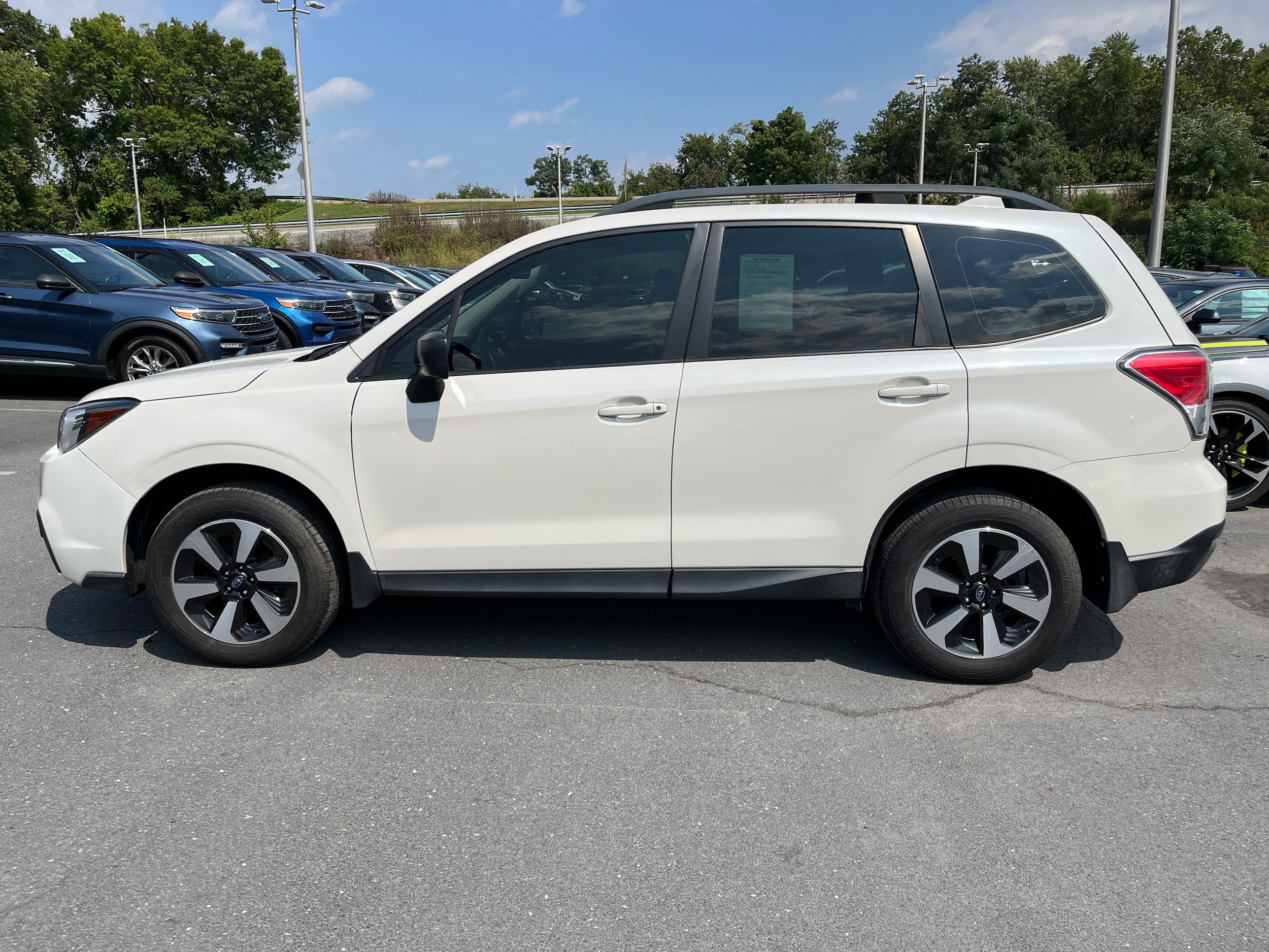 Used 2017 Subaru Forester 2.5i w/ Alloy Wheel Package AWD/4WD image 7