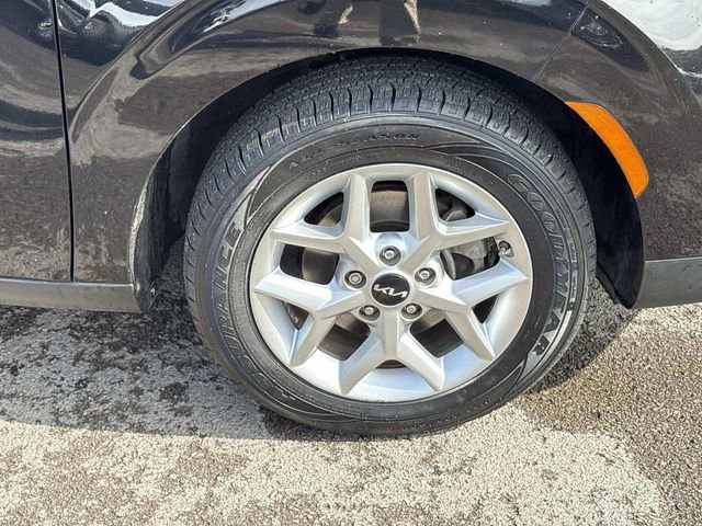 Used 2022 Kia Soul LX w/ Technology Package FWD image 9