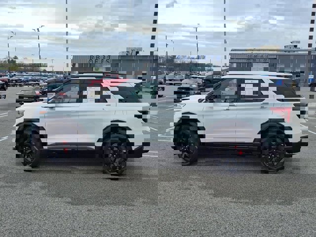 Certified 2024 Ford Explorer ST w/ Equipment Group 401A image 2