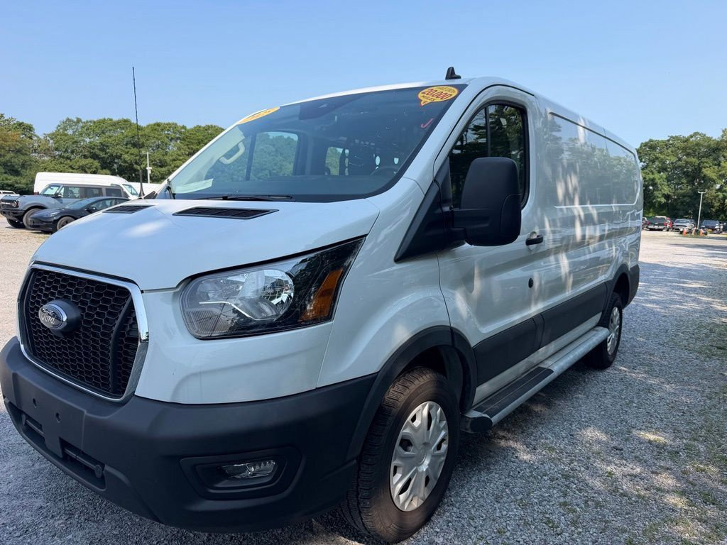 Certified 2025 Ford Transit 250 Low Roof w/ Exterior Upgrade Package RWD image 3