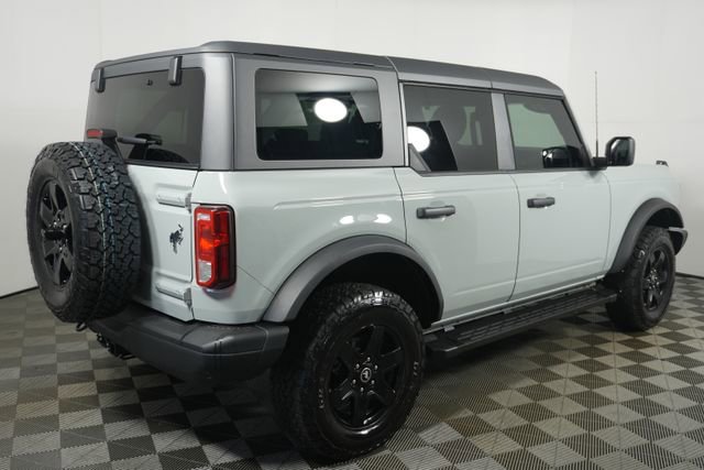 Certified 2024 Ford Bronco Black Diamond AWD/4WD image 3