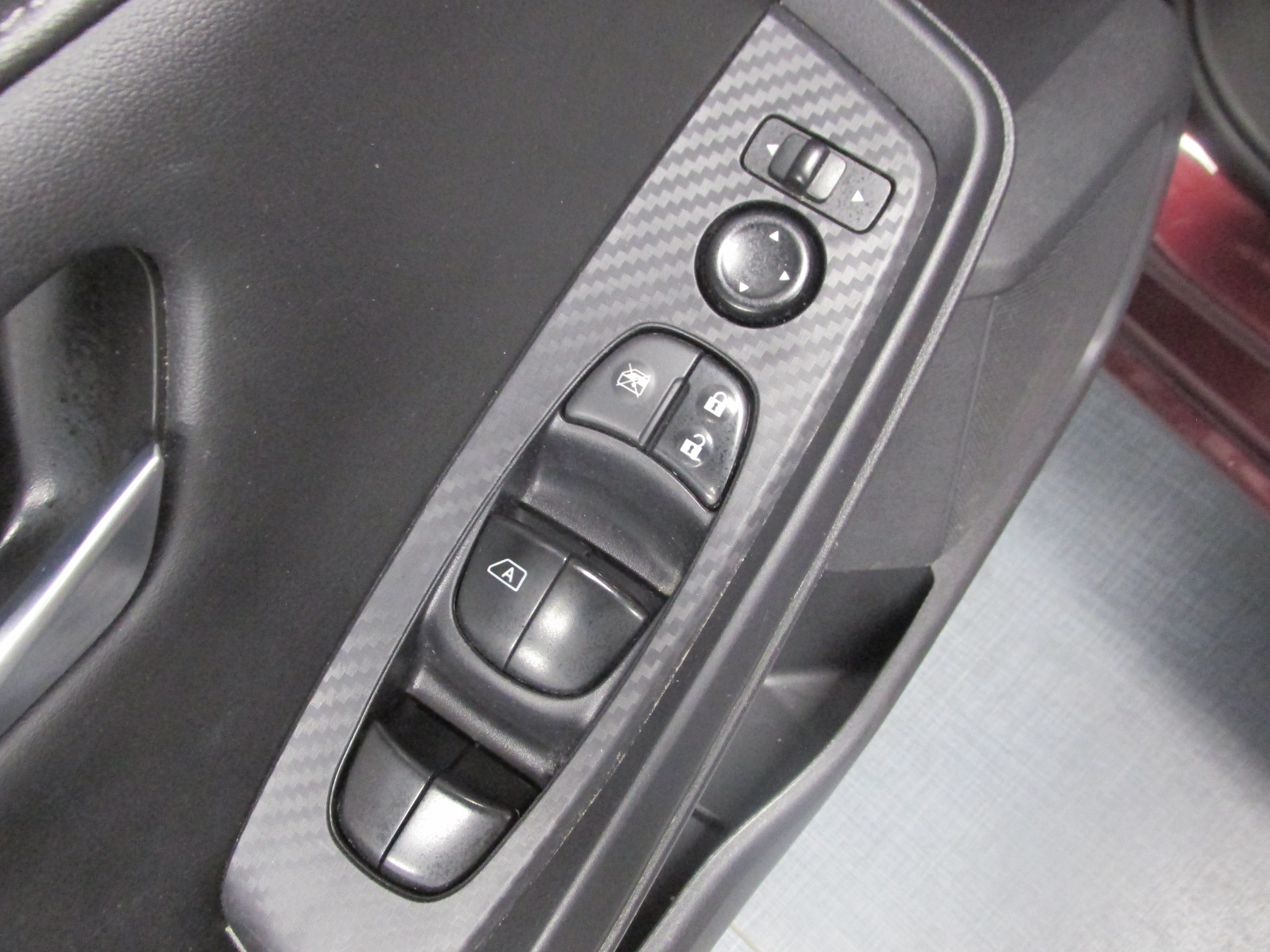 Used 2024 Nissan Sentra SV FWD image 27