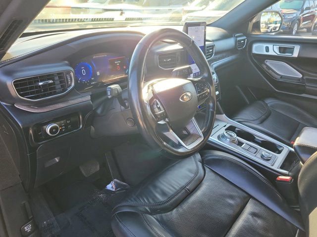 Certified 2023 Ford Explorer Platinum w/ Technology Package image 22
