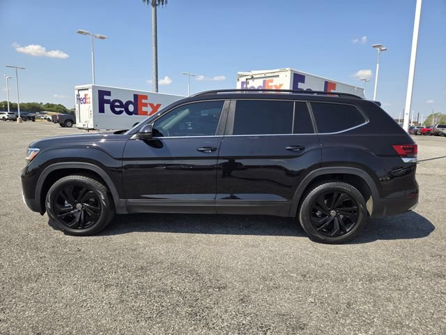 Used 2023 Volkswagen Atlas SE w/ Black Wheel Package AWD/4WD image 4