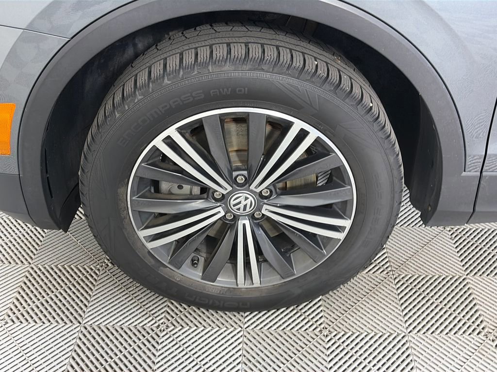 Used 2019 Volkswagen Tiguan SEL AWD/4WD image 8