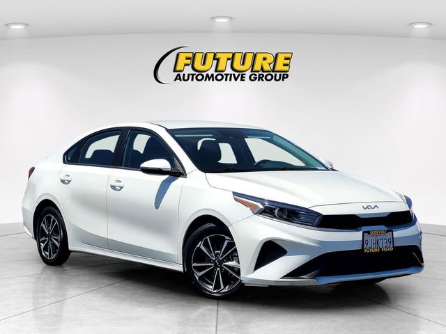 Used 2023 Kia Forte LXS w/ LXS Technology Package FWD image 1