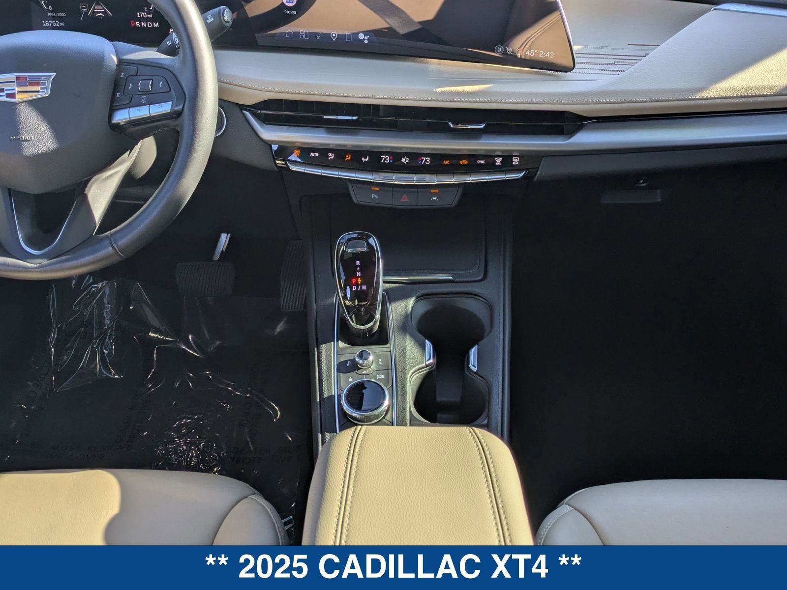 Used 2025 Cadillac XT4 Premium Luxury image 20
