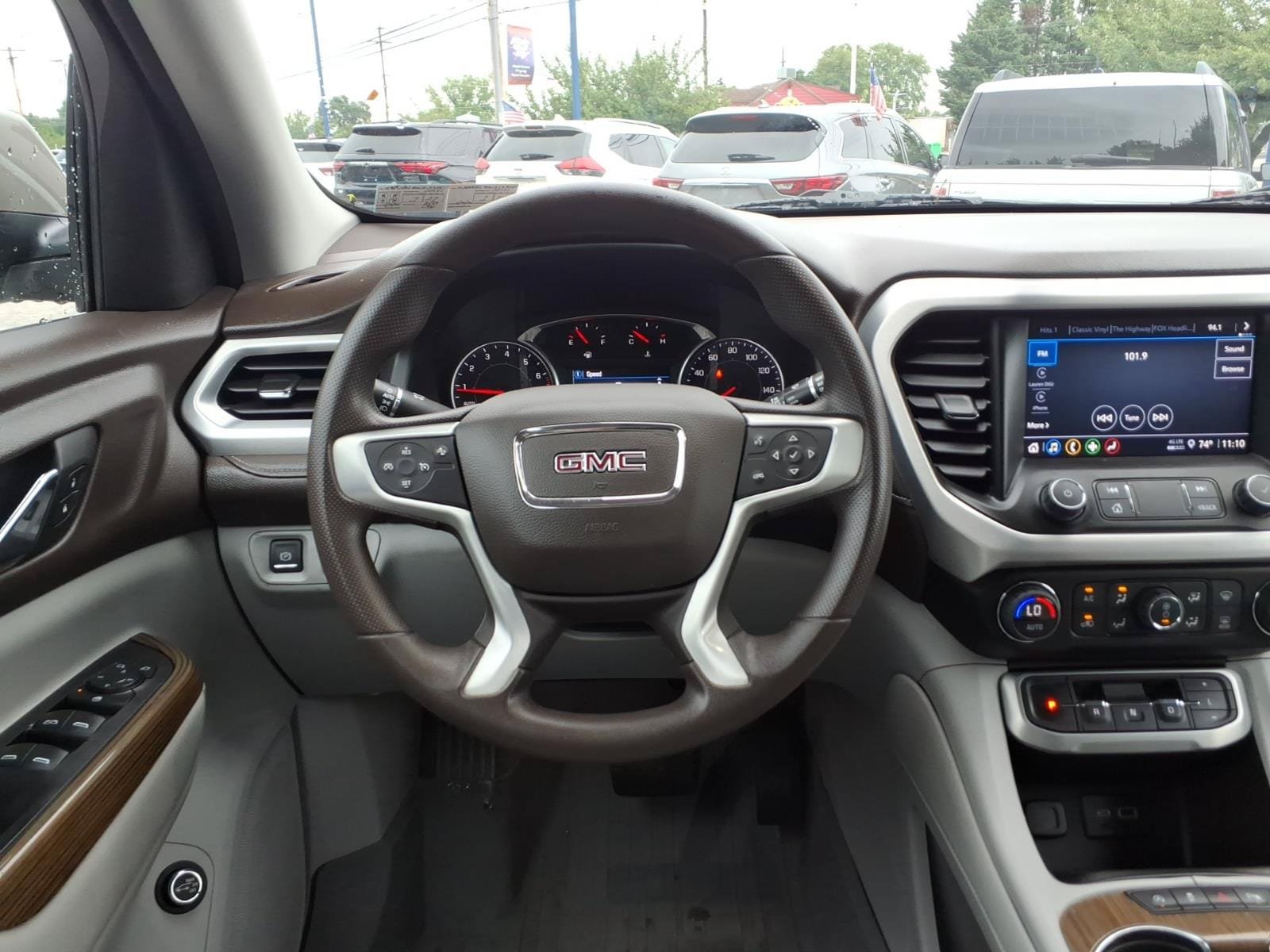 Used 2022 GMC Acadia SLE w/ Driver Convenience Package AWD/4WD image 15