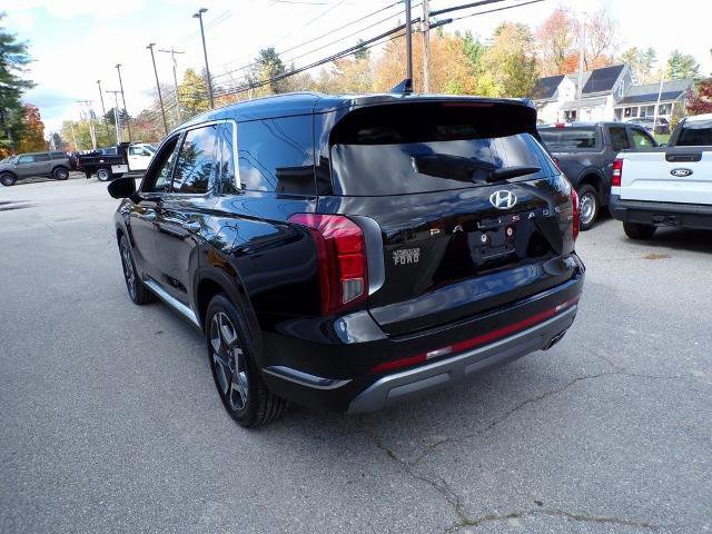 Used 2024 Hyundai Palisade Limited image 3