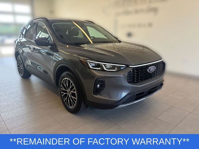 Certified 2025 Ford Escape SE w/ PHEV Premium Package FWD image 5