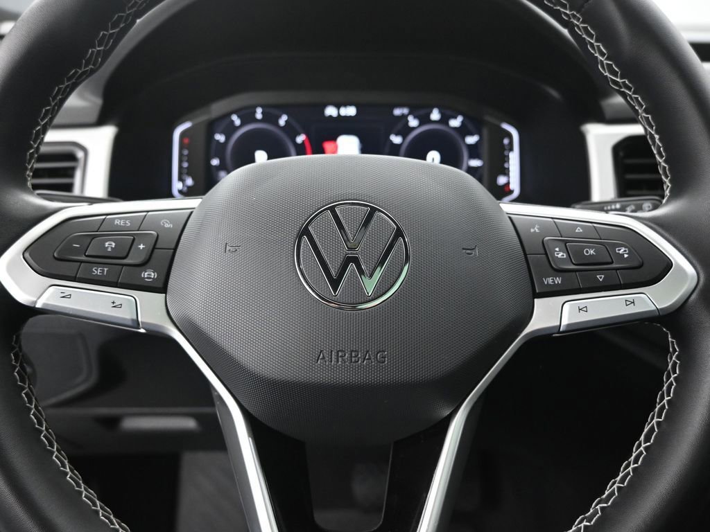 Used 2023 Volkswagen Atlas Cross Sport SE w/ Panoramic Sunroof Package image 39