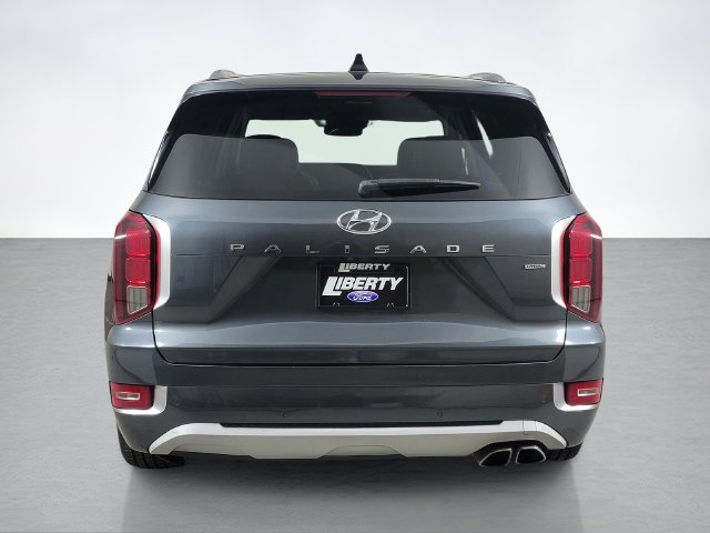 Used 2022 Hyundai Palisade Limited w/ Winter Package AWD/4WD image 4