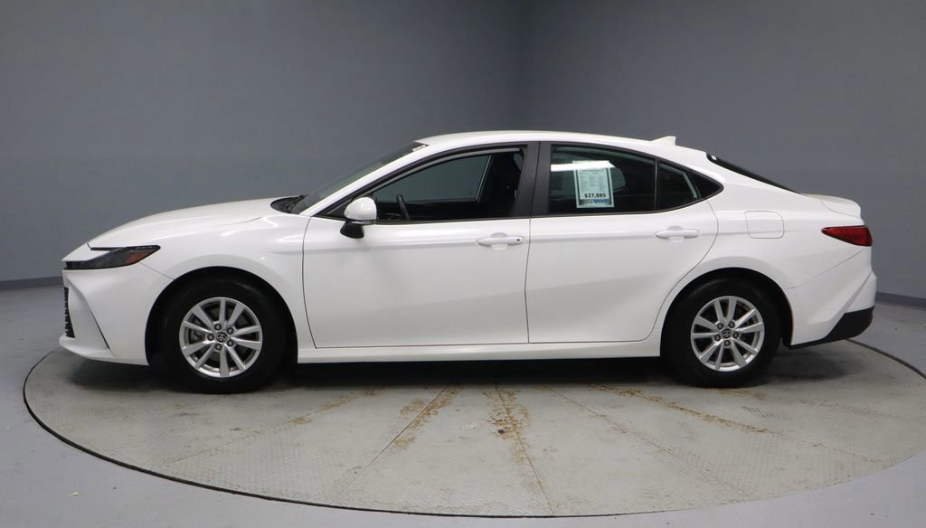 Used 2025 Toyota Camry LE FWD image 2