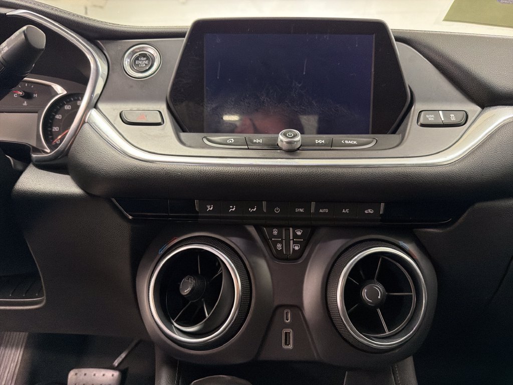 Used 2019 Chevrolet Blazer LT FWD image 22