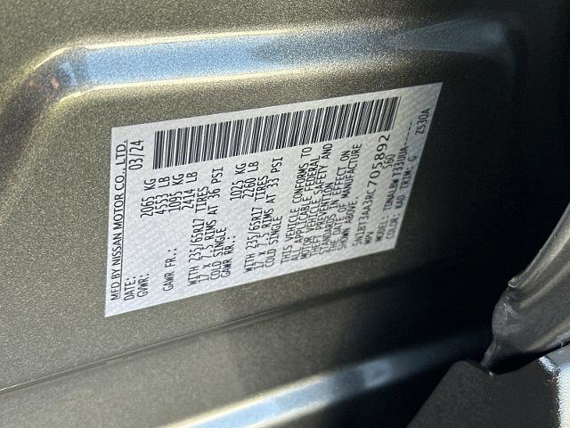 Used 2024 Nissan Rogue S image 28