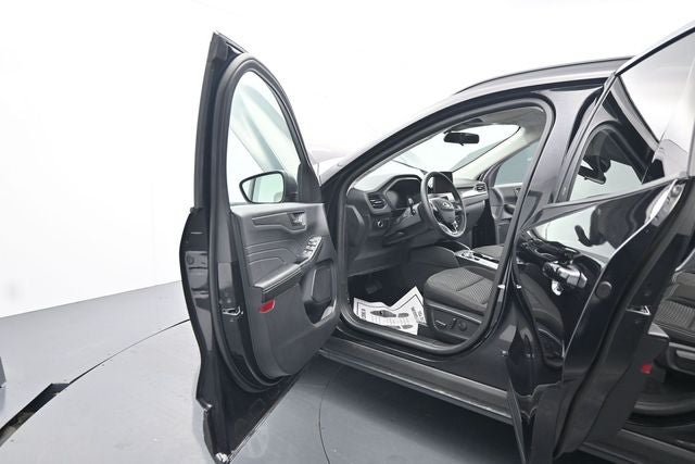 Certified 2023 Ford Escape Active AWD/4WD image 18