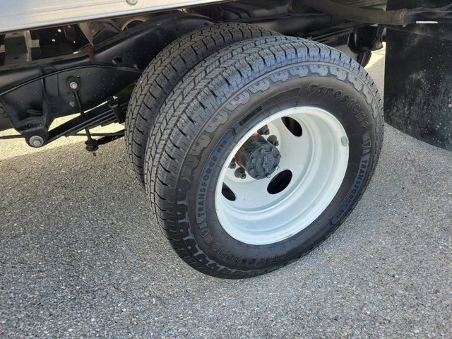 Certified 2023 Ford E-450 and Econoline 450 Super Duty w/ Power Windows & Locks Group image 8