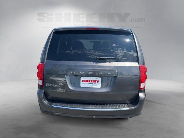 Used 2018 Dodge Grand Caravan SE FWD image 14