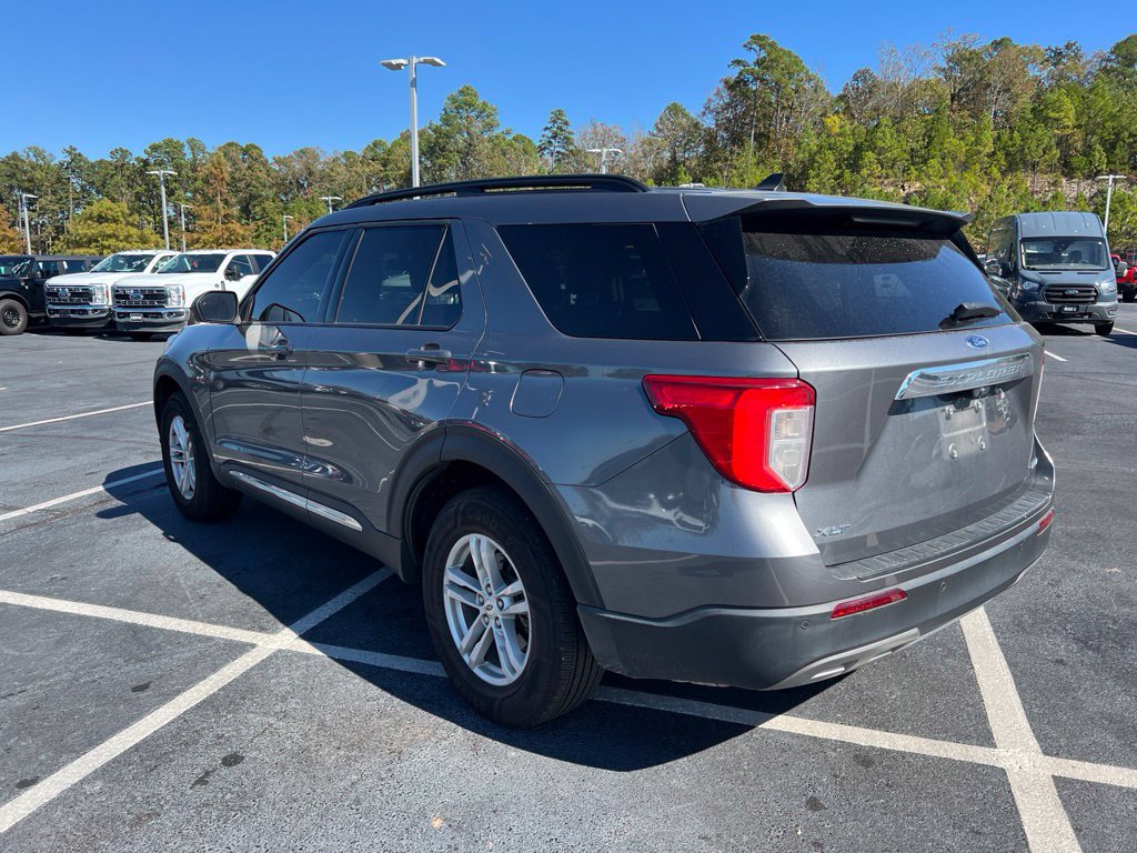 Certified 2022 Ford Explorer XLT w/ Equipment Group 202A AWD/4WD image 7