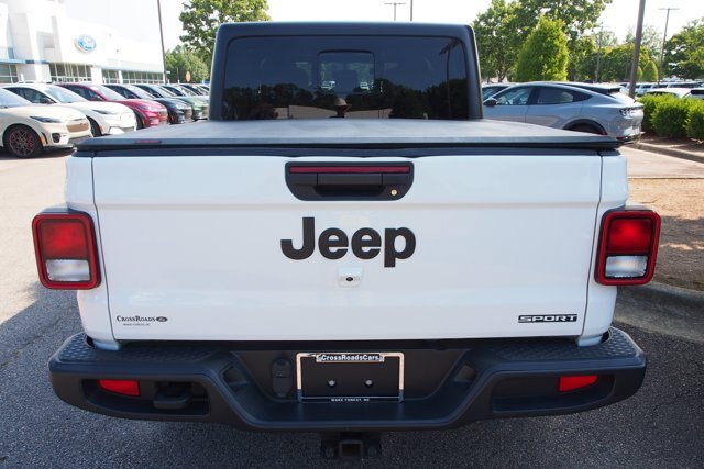 Used 2021 Jeep Gladiator Sport AWD/4WD image 6