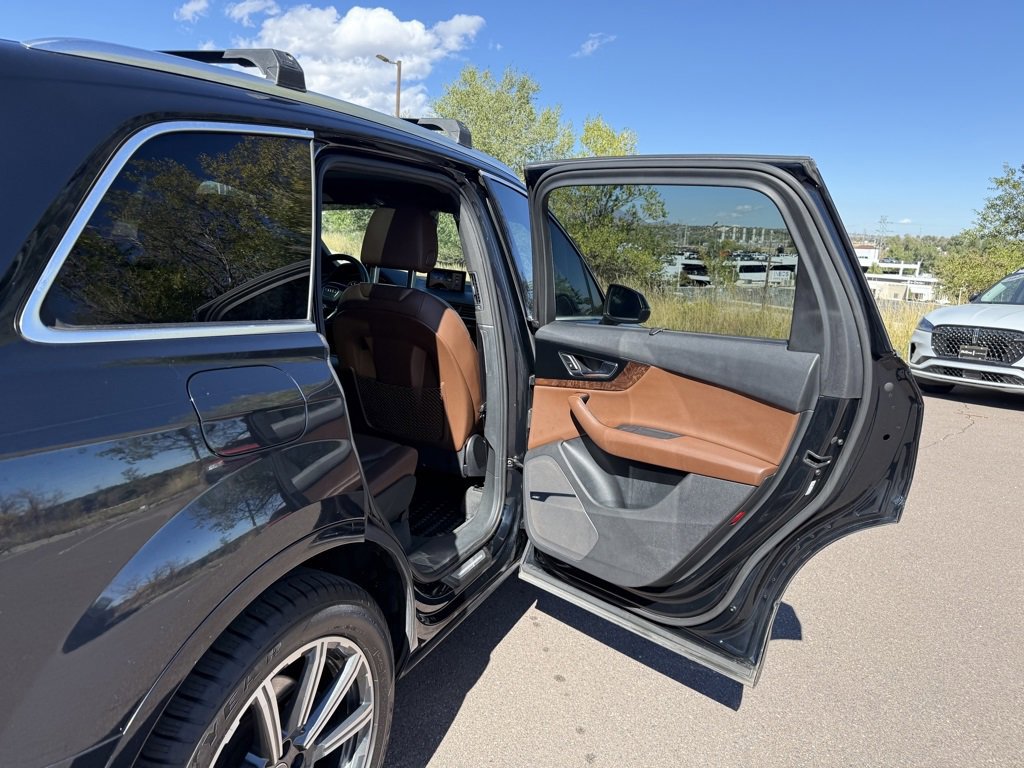 Used 2017 Audi Q7 3.0T Premium Plus image 23