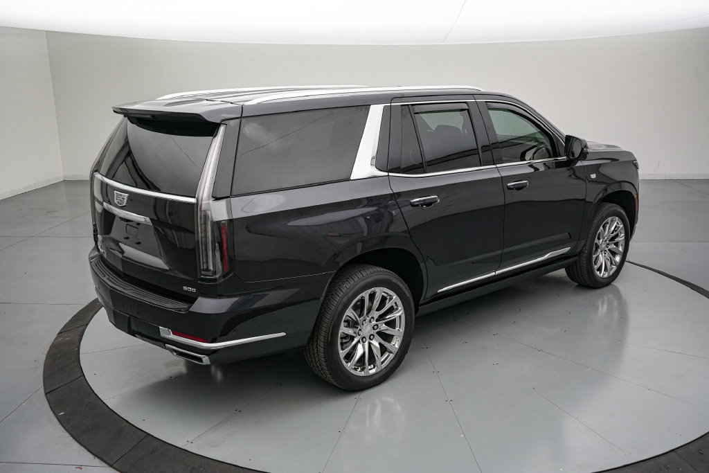 Used 2026 Cadillac Escalade Luxury w/ LPO, Radiant Package AWD/4WD image 4