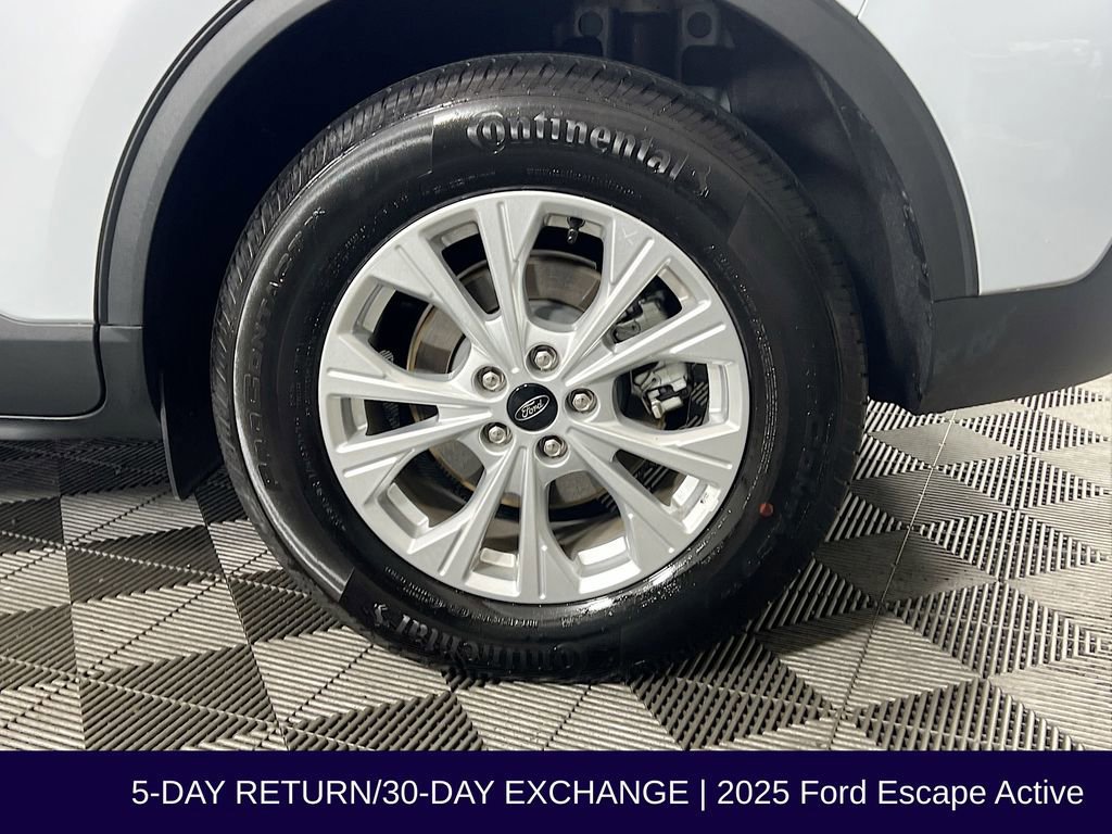 Certified 2025 Ford Escape Active image 33