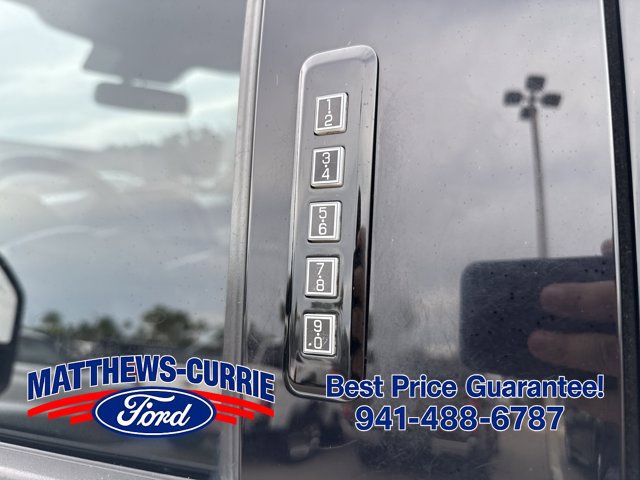Certified 2022 Ford F250 Lariat w/ Lariat Ultimate Package AWD/4WD image 9