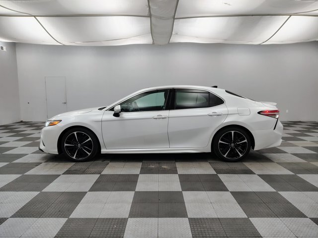 Used 2018 Toyota Camry XSE FWD image 5