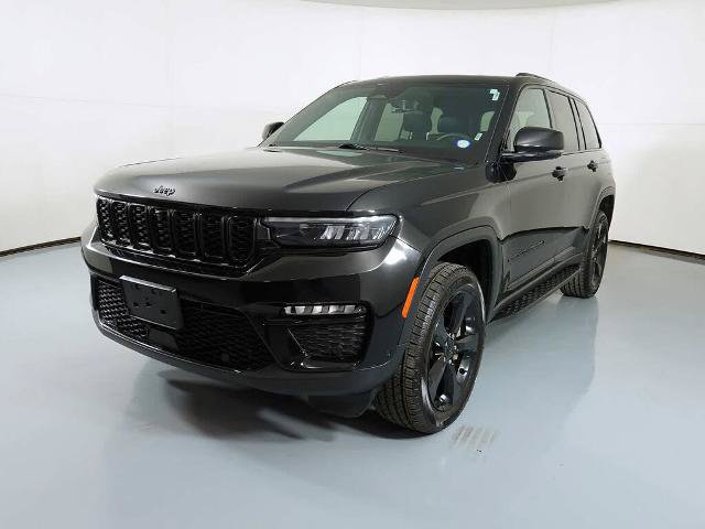 Used 2024 Jeep Grand Cherokee Limited w/ Luxury Tech Group II AWD/4WD image 8