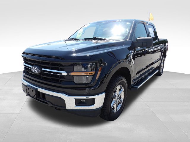 Certified 2025 Ford F150 XLT w/ Equipment Group 301A Standard AWD/4WD image 3